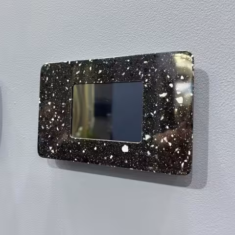 Встроенный LCD пульт управления Grandis из кварцевого камня LG (3,5 дюйма)
